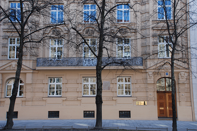 Familienunternehmen-politik